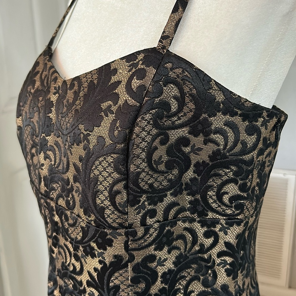 Ann Taylor Loft spaghetti strap black/gold homecoming evening dress, size 10